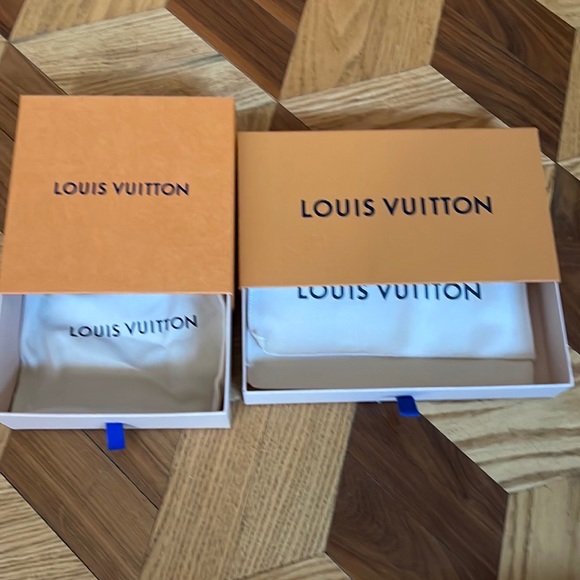 Louis Vuitton Handbags - LV boxes